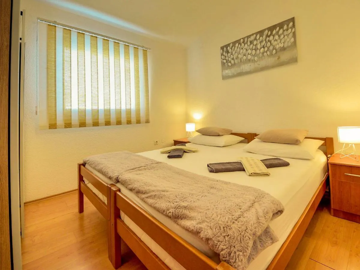 Apartment Pusa By Interhome Sveti Filip i Jakov