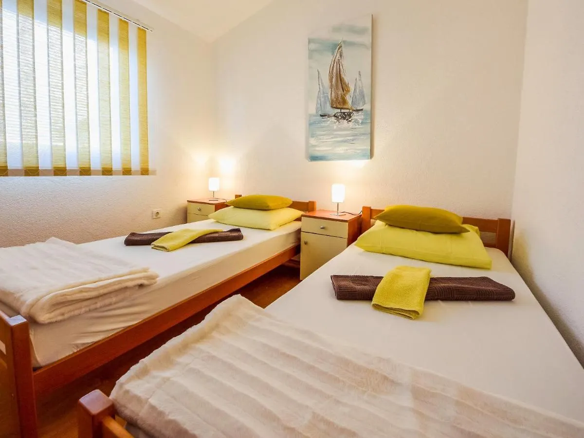Apartment Pusa By Interhome Sveti Filip i Jakov